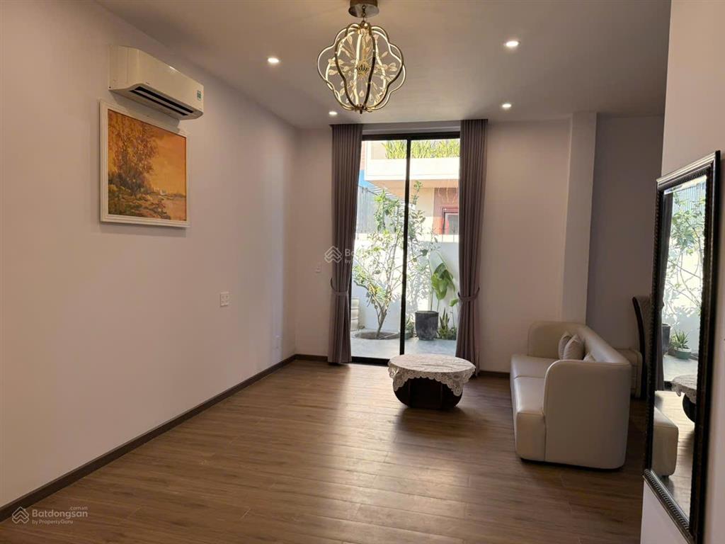 Nhà biệt thự đảo nổi view sông. hướng đông nam mát mẻ. phù hợp kinh doanh cà phê, spa, nghỉ dưỡng