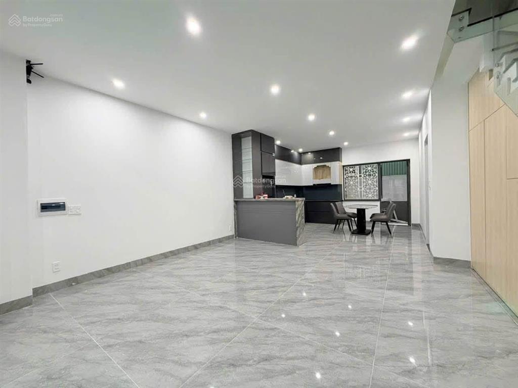 Bán nhà mặt tiền đặng như mai, mặt tiền siêu đẹp 6m
