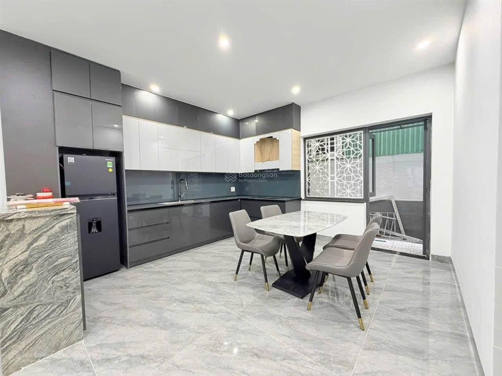 Bán nhà mặt tiền đặng như mai, mặt tiền siêu đẹp 6m