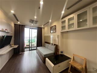 Bán căn 2n 64m2 view sông hồng toà r3 riverside  full nội thất có sổ giá 7,4