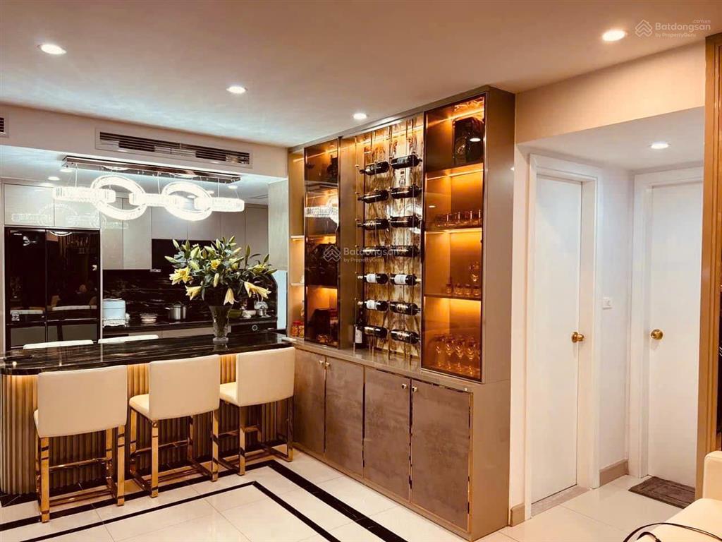 Bán gấp căn hộ cc 2pn 2wc tại 39 trần kim xuyến, giá ưu đãi 10 tỷ, 98m2