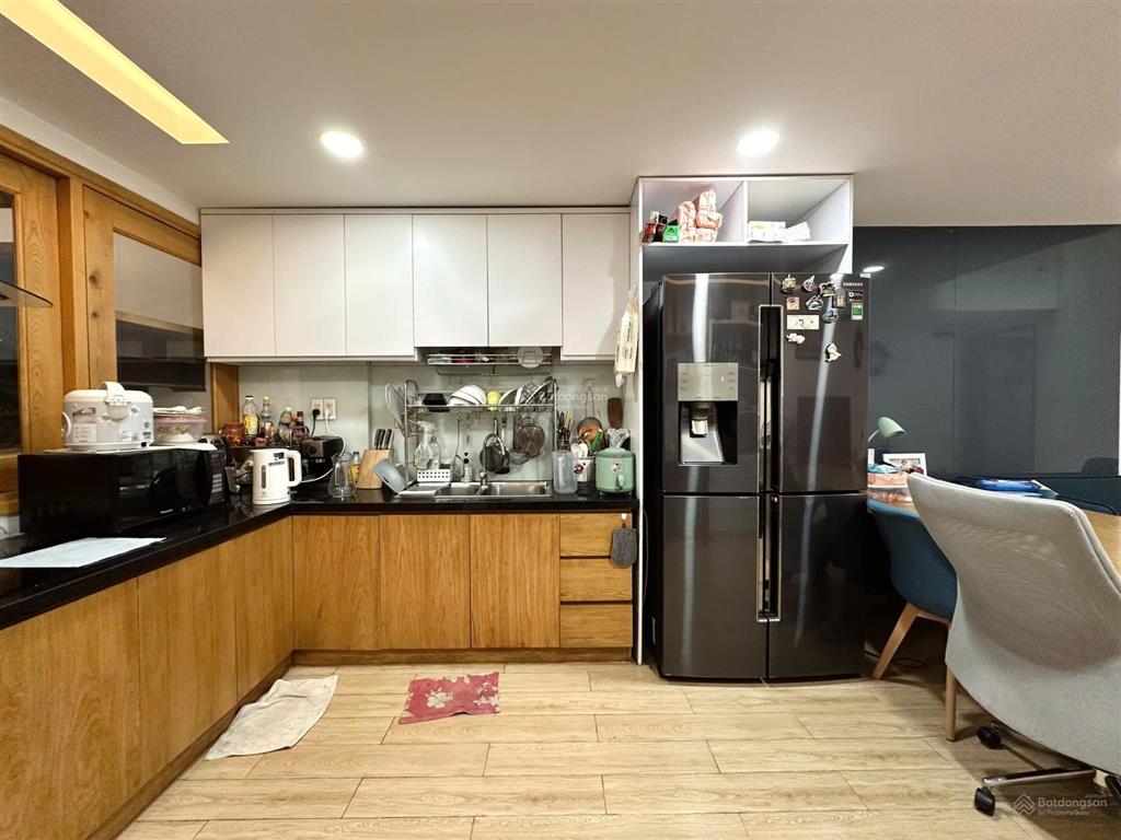 Bán nhà hẻm 8m đường bình giã, p.13, tân bình. dt 5x15m, 3 tầng