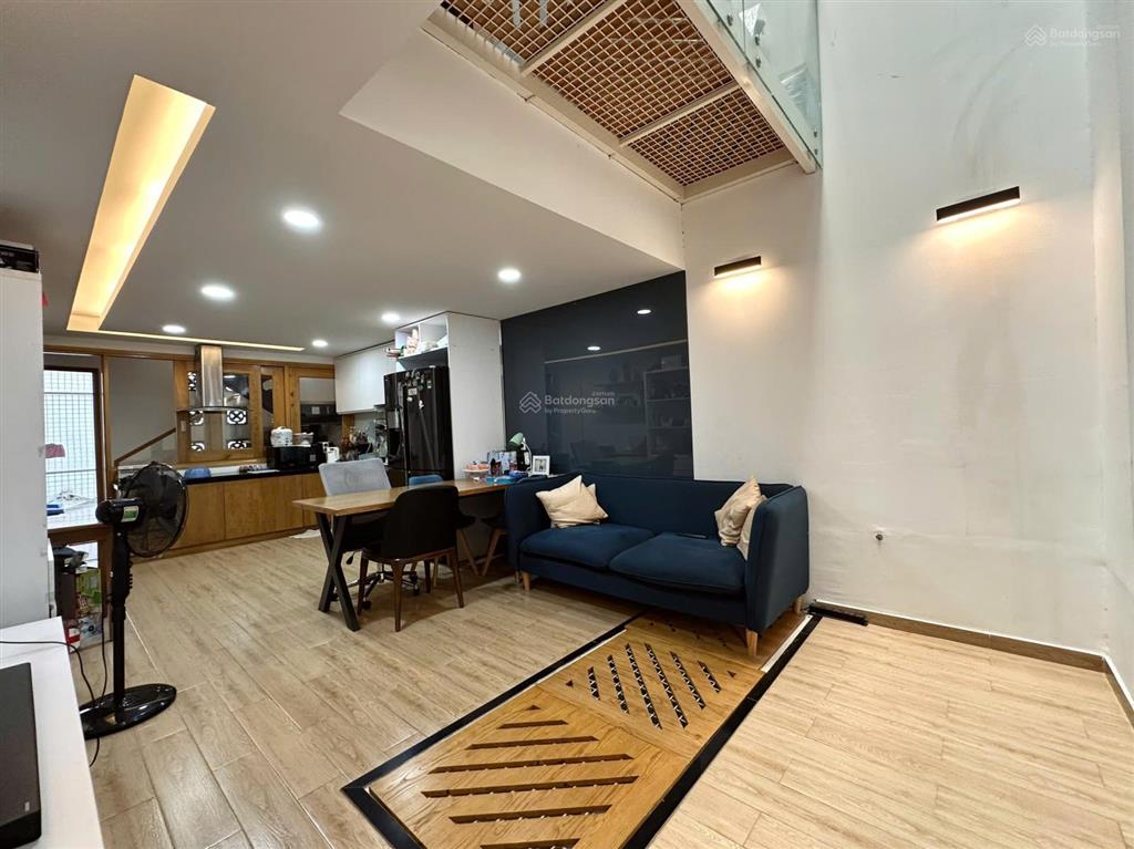 Bán nhà hẻm 8m đường bình giã, p.13, tân bình. dt 5x15m, 3 tầng