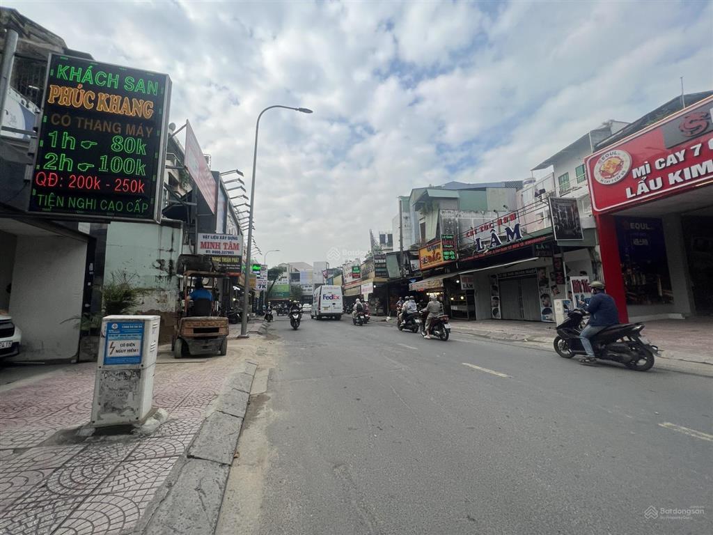 Mặt tiền hoàng hoa thám  6.5x29m  188m2 đất  hdt 80tr/tháng