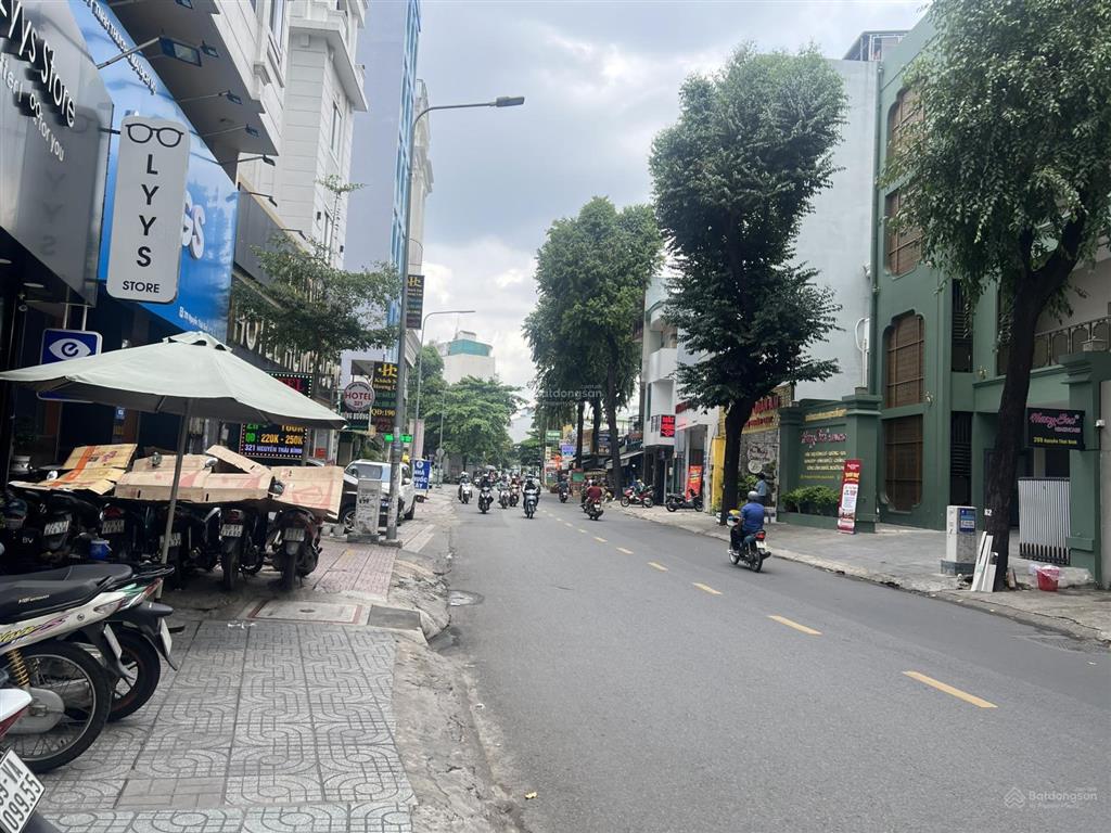 Bán nhà mặt tiền a4  k300, tân bình. dt 6x18m, 4 tầng vị trí sáng đẹp giá bán 23.5 tỷ