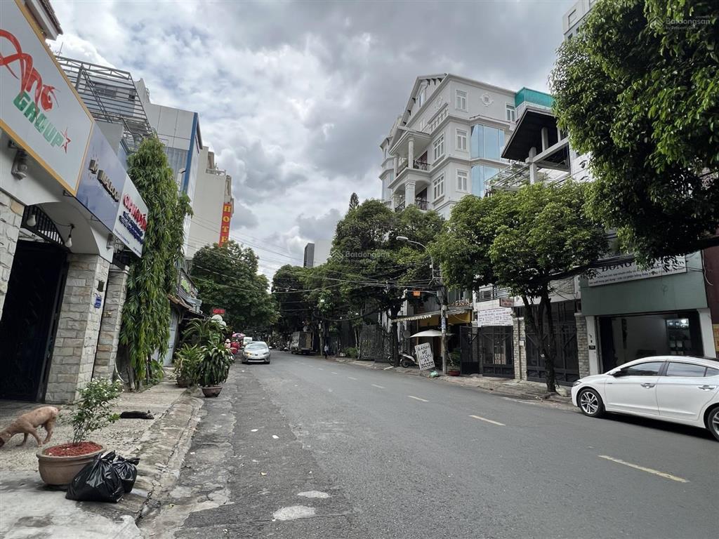 Bán nhà mặt tiền a4  k300, tân bình. dt 6x18m, 4 tầng vị trí sáng đẹp giá bán 23.5 tỷ