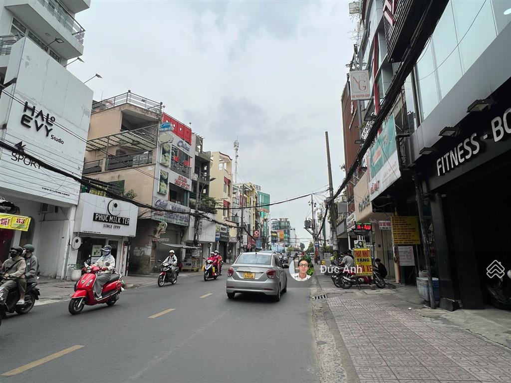 Bán nhà mặt tiền nguyễn minh hoàng, k300  ngang 10m  4 tầng