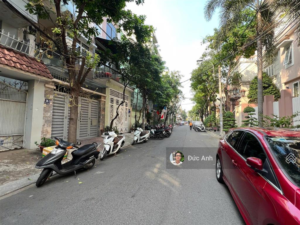 Bán nhà hẻm xe hơi khu k300, p12, tân bình  dt 5x18m  nhà 3 tầng hẻm rộng đẹp 8m
