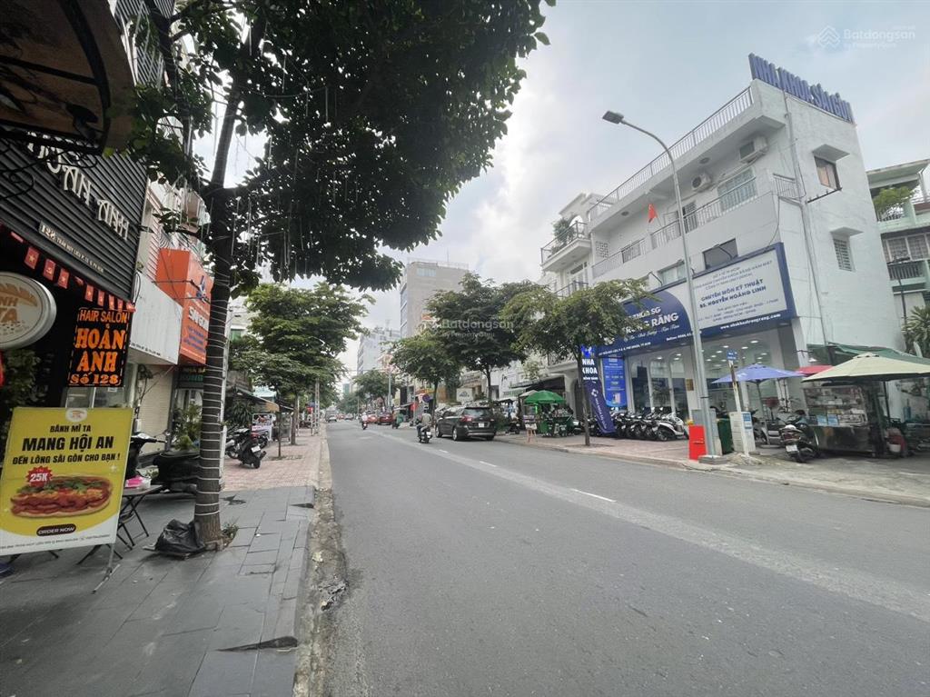 Bán nhà mặt tiền âu cơ, tân bình  dt 6.6x36m cn 195m² giá chỉ nhỉnh 150tr/m2