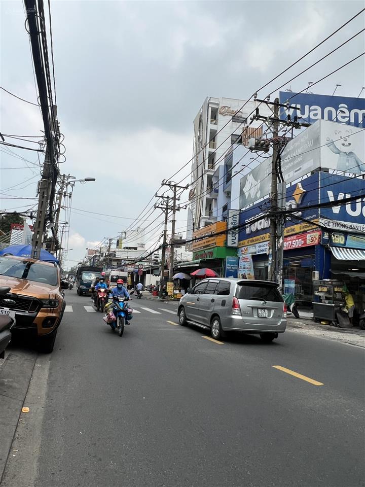 Bán nhà mặt tiền kinh doanh bàu cát 5  dt 4x18m  3 tầng, sân thượng, giá bán 15.8 tỷ