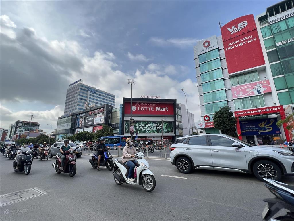 Mặt tiền cộng hoà 2 hầm 10 tầng giá 170 tỷ