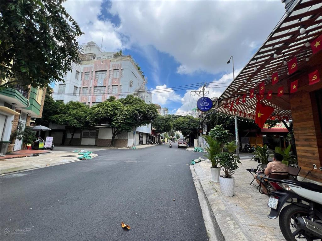 Mặt tiền ngô bệ khu t3 hoàng hoa thám  12x25m  345m2 đất giá tốt đầu tư