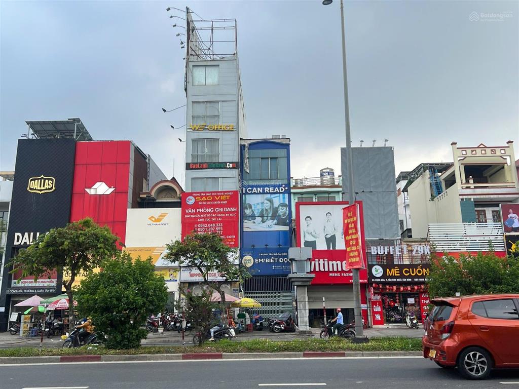 Mặt tiền cộng hòa, đoạn đẹp gần lotte mart  k300. dt 5x21m giá bán 32 tỷ