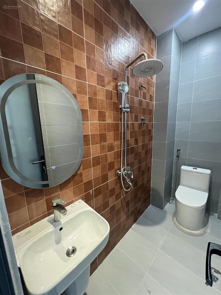 Bán nhà hxh nguyễn thái bình p.4 tân bình (4x15m) trệt lửng 3 lầu  giá 11,5 tỷ