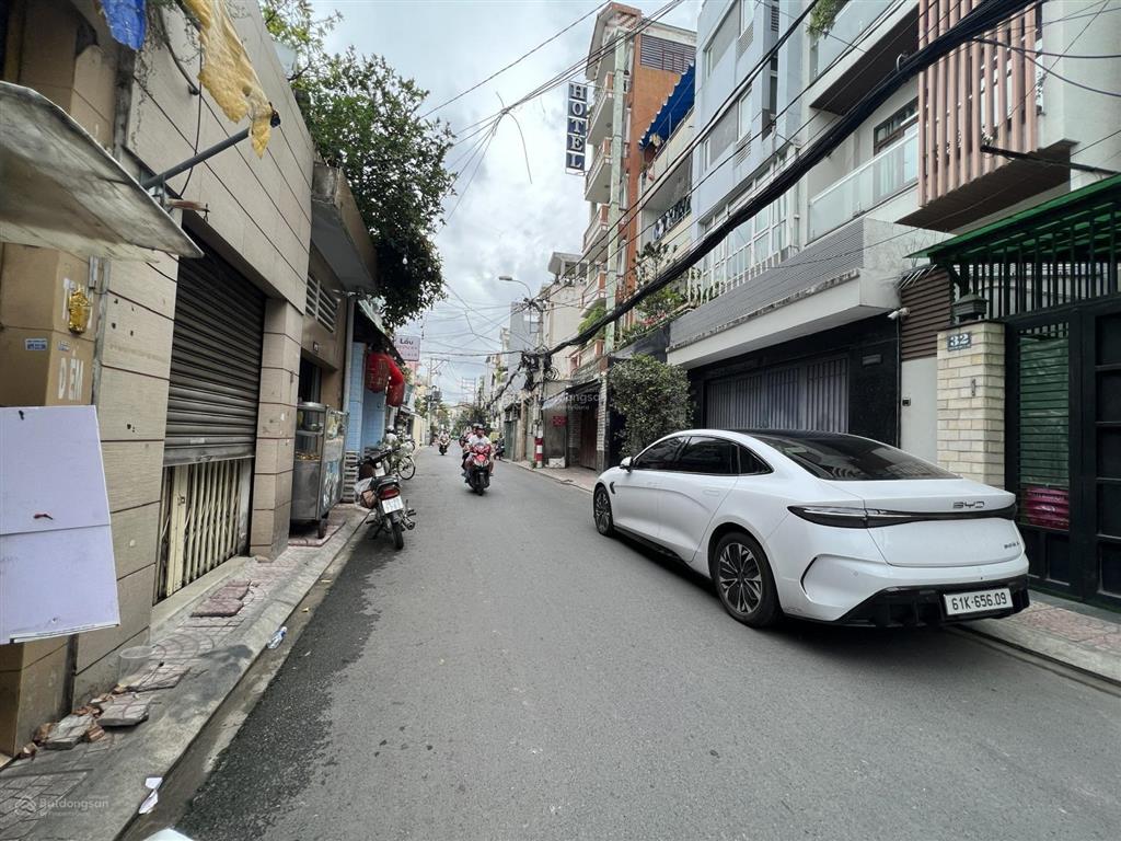 Bán tòa chdv đường cộng hòa, p4, tân bình. hầm 5 tầng tm hdt 70tr/tháng giá bán 18 tỷ