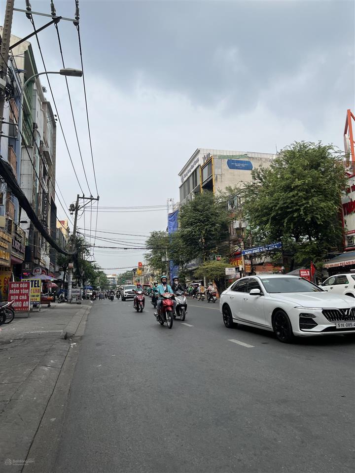 Hạ ngay 4 tỷ! bán nhà mặt tiền bạch đằng  4,8x20m  5 tầng bán gấp