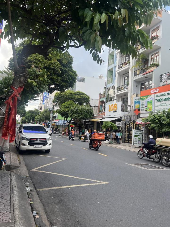 Bán nhà mặt tiền nguyễn minh hoàng  k300. dt 4x20m nhà 3 tầng giá 15 tỷ