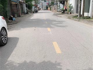 Chính chủ bán đất trục chính lực canh, dt 110m2 mt4,5m 2 mặt đường, đường 2 oto tranh nhau cạnh vin