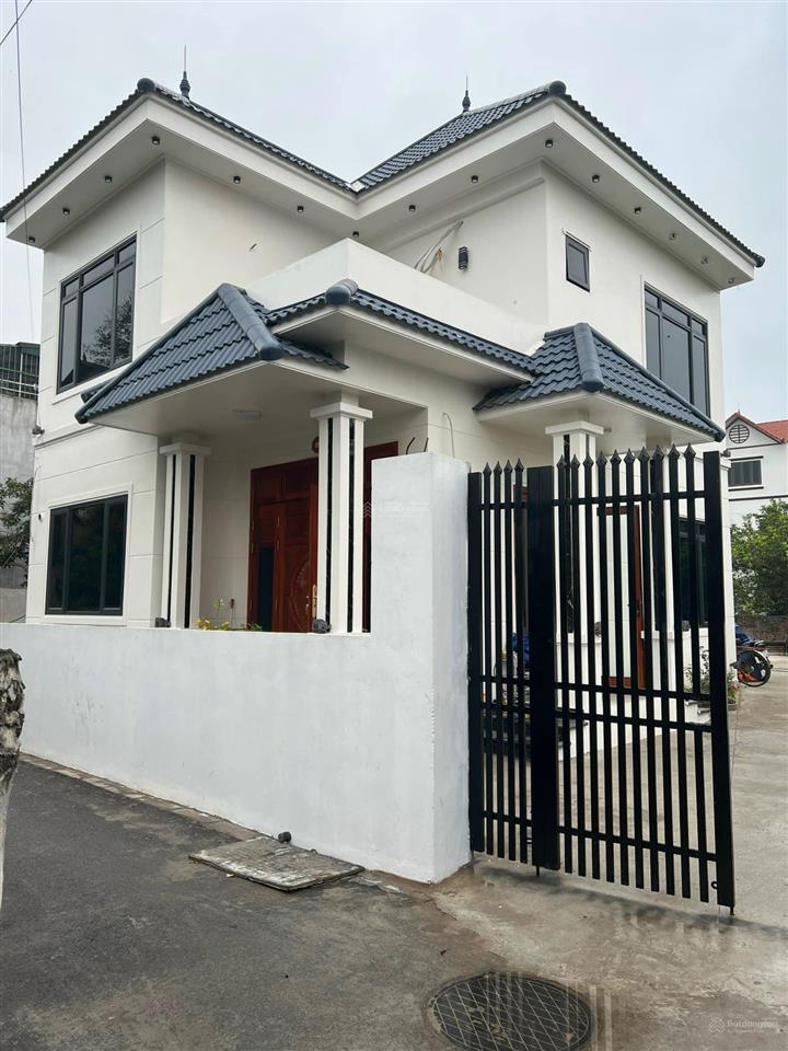Chính chủ bán nhà, lô góc 2 mặt tiền, dt 107m2, cạnh đường 25m, cạnh đường tứ liên