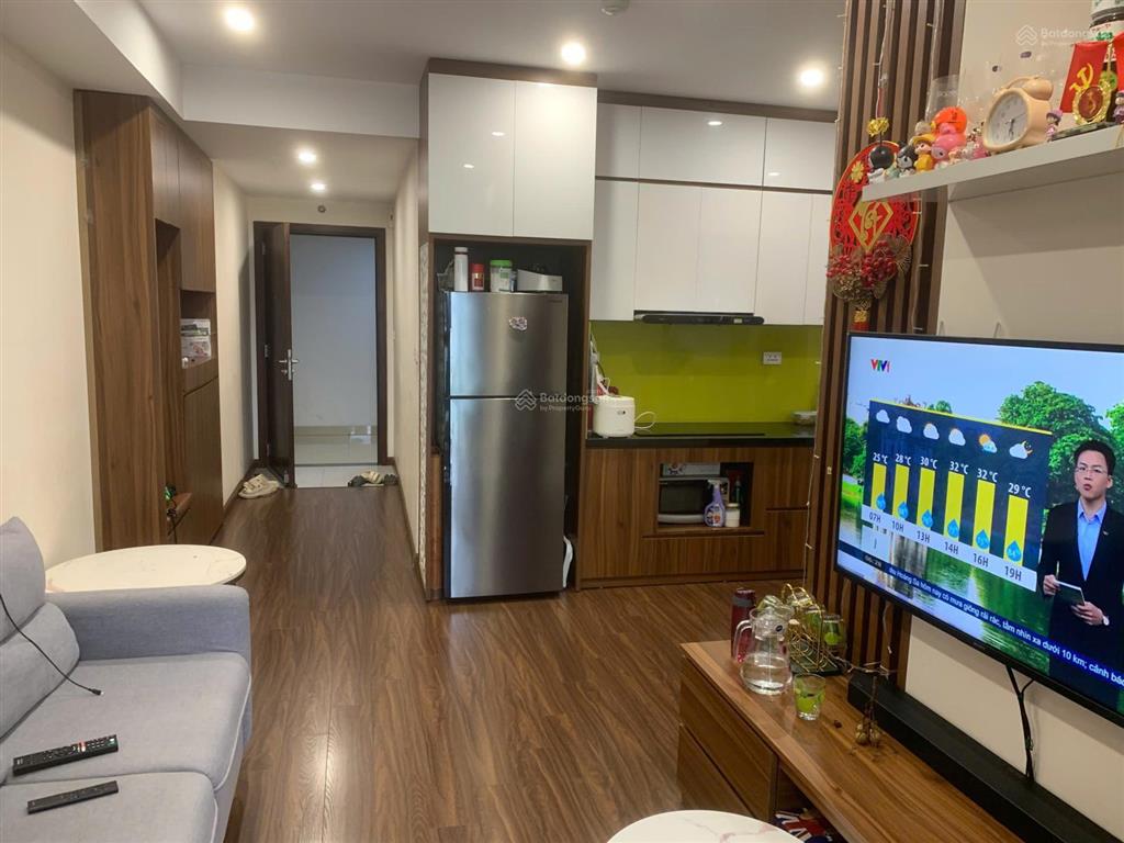 Chính chủ bán ch 50m2, 2pn  1vs, full nội thất cao cấp, view cầu nhật tân, xách vali về ở ngay