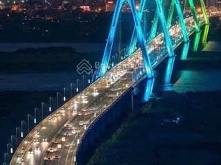 Chính chủ bán căn hộ view cầu nhật tân, diện tích 50m2, 2pn  1vs, full nội thất cao cấp, ở ngay