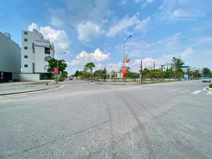 Chính chủ cắt lỗ bt nguyên khê lô góc 2 mặt tiền, 245m2 đối diện trường học kinh doanh đỉnh, giá rẻ