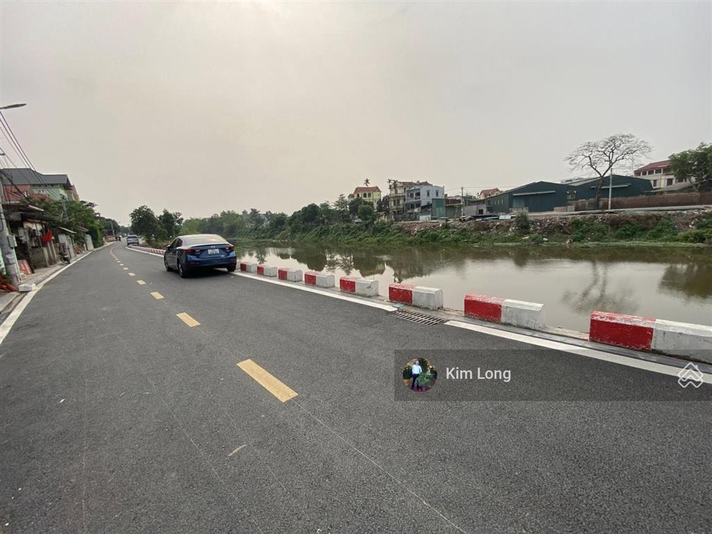 Chính chủ cần tiền bán đất đấu giá lộc hà, dt 100m2, mt 6,7m, cạnh đường tứ liên, vinhome cổ loa
