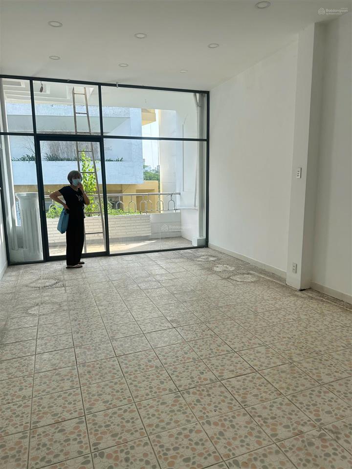 Bán nhà nhà mặt tiền cư xá bình thới, quận 11 nay là phường bình thới 64m2, 2 lầu sân thượng