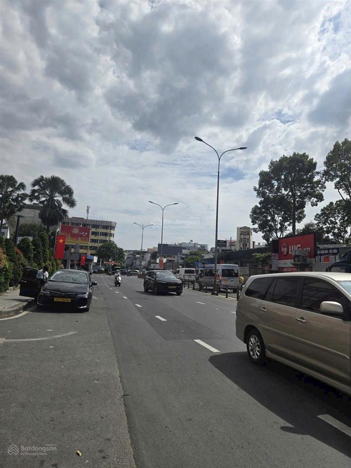 Nhà mặt tiền lê đại hành phường 13 quận 11 nay là phường phú thọ tp. hồ chí minh. 91 m2 giá 25 tỷ