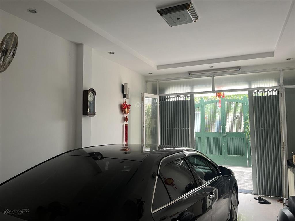 Bán nhà 3 tầng, xây kiên cố đường 36, phường 10, quận 6 (phường bình phú). diện tích sàn 202,5 m2