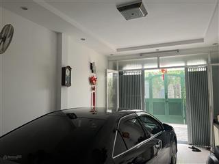 Bán nhà 3 tầng, xây kiên cố đường 36, phường 10, quận 6 (phường bình phú). diện tích sàn 202,5 m2