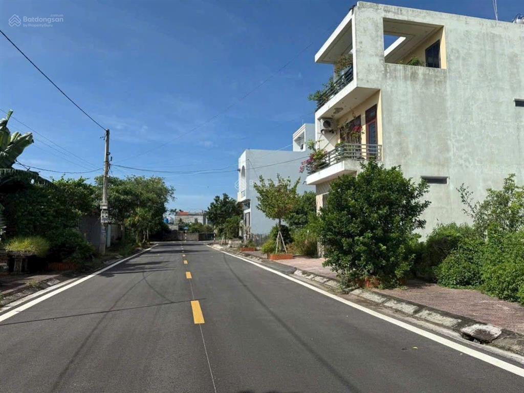 Bán đất phố trần xuân sắc, 2,5 tỷ, 100m2, mặt đường 8m, sổ đỏ chính chủ.