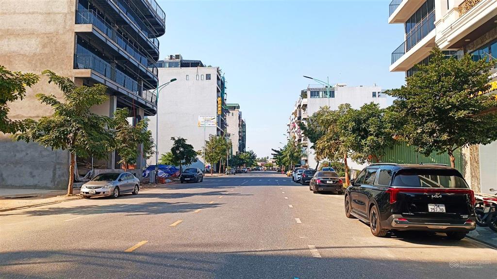 Chuyển nhượng mảnh đất 280m2 tại khu đô thị icc quán mau | phù hợp xây tòa nhà văn phòng, khách sạn