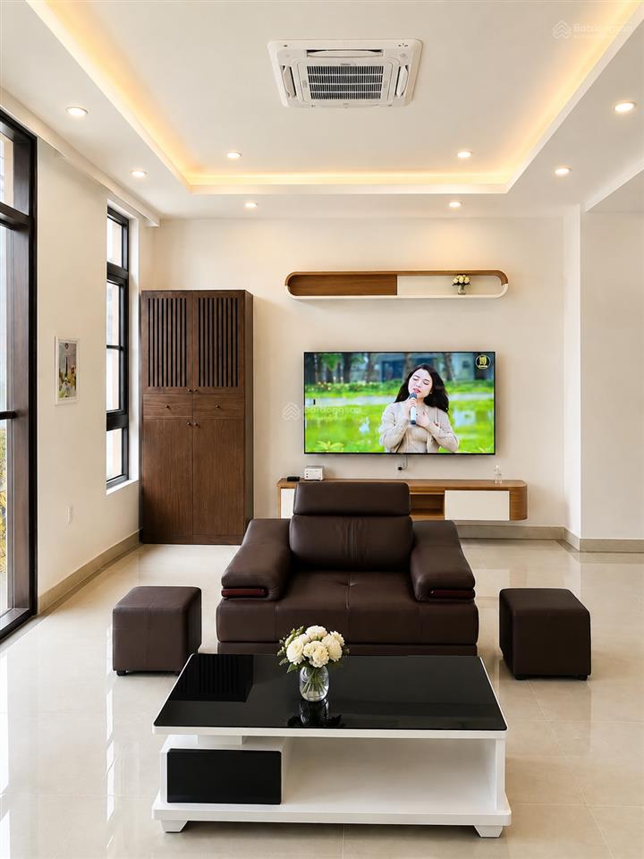 Cho thuê biệt thự khu hoàng gia compound khép kín, đầy đủ nội thất | giá rẻ trên thị trường