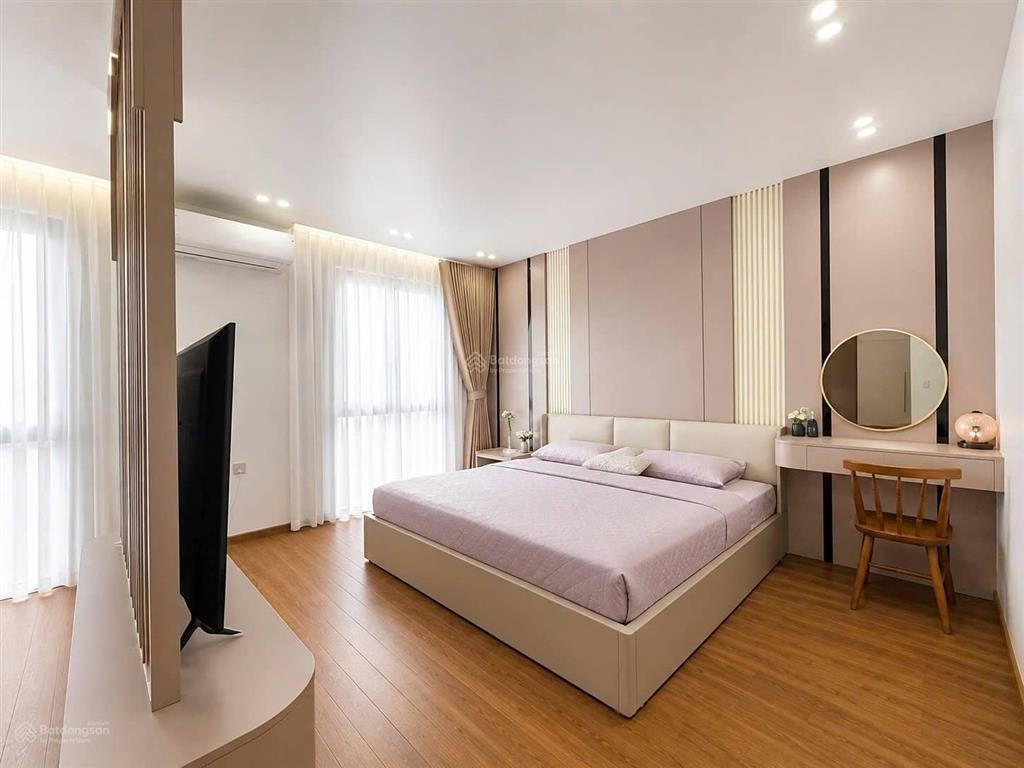 Cho thuê nhà tại khu đảo vua, sau nhà là biển mặn. đầy đủ nội thất chỉ việc vào ở