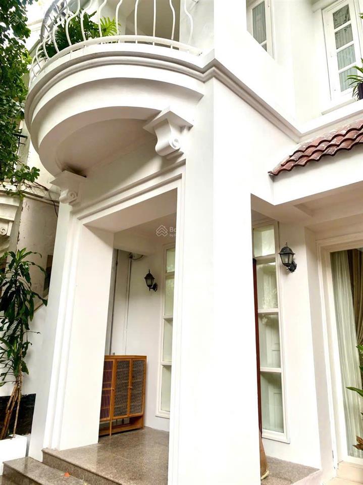 Cho thuê biệt thự ciputra tây hồ  giá giảm sâu nhất thị trường chỉ 35,924 triệu/tháng