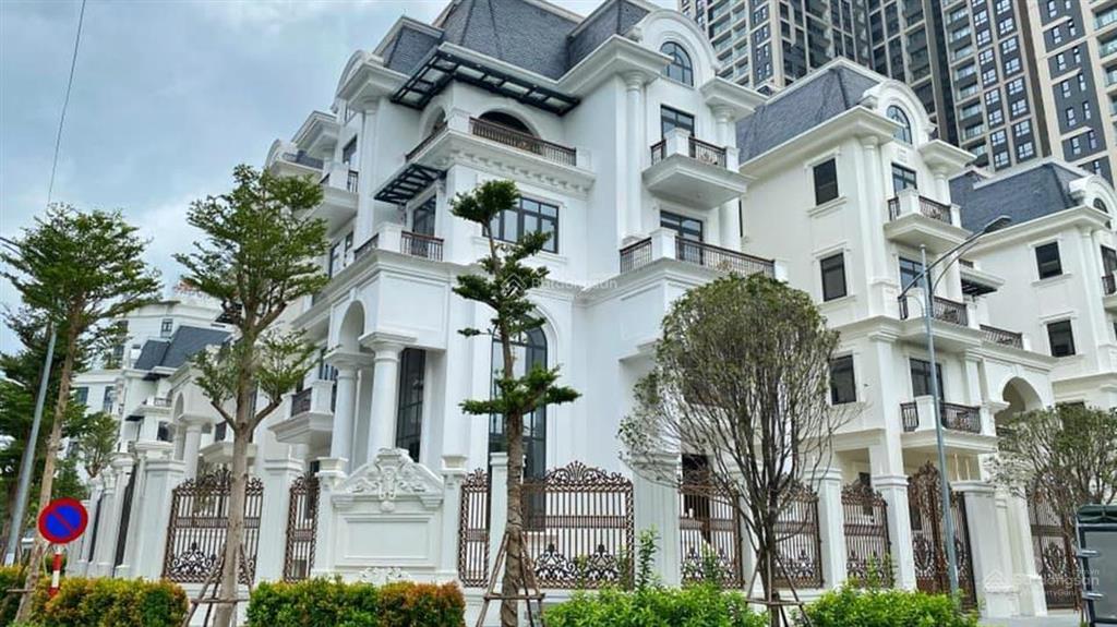 Cho thuê biệt thự ciputra tây hồ  giá giảm sâu nhất thị trường chỉ 35,924 triệu/tháng