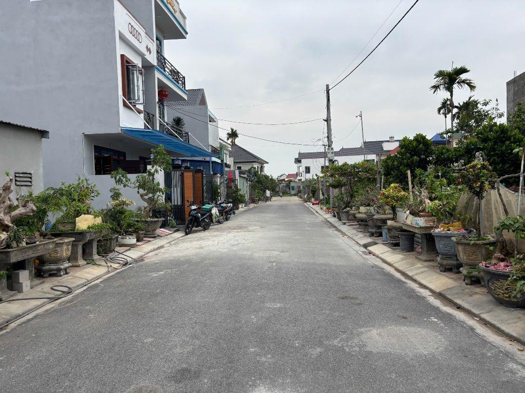 Bán đất ngõ 200 Cát Linh – Tràng Cát dt 44,8m2 ngõ rộng 2,5m cách mặt đường nhựa 20m, ngõ thông.