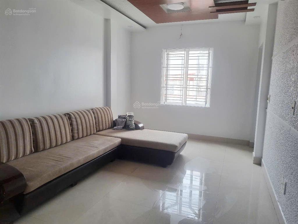 Cho thuê nhà 5 tầng sạch đẹp 4 phòng ngủ, ô tô đỗ cửa có đồ ngay hồ sen hải phòng.