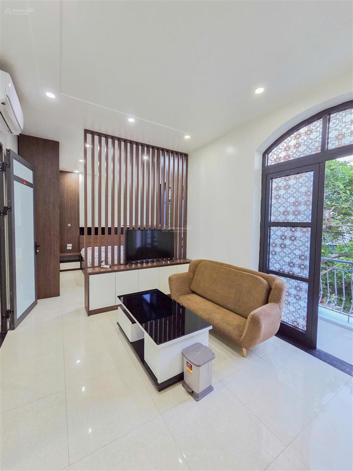Cho thuê căn hộ mới tinh vinhomes imperia vừa khai trương, nội thất mới bên cạnh công viên