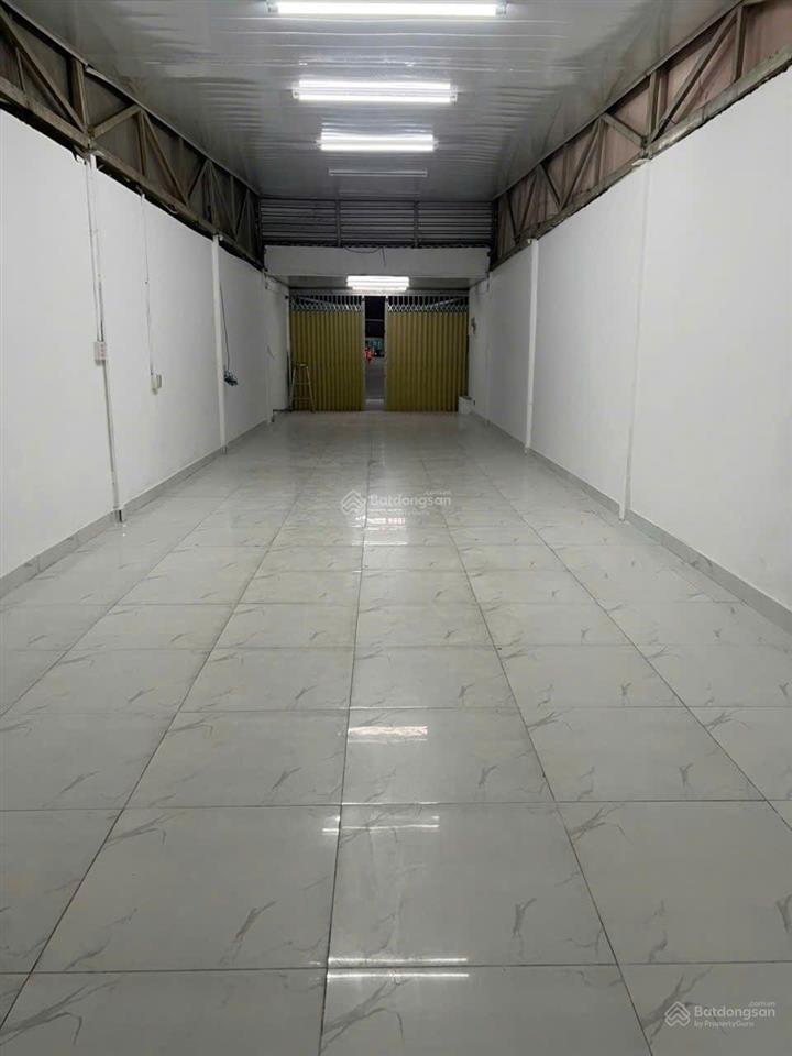 Giảm giá mạnh  bán nhà mt đường số 4x20m, có hđ thuê, giá chỉ 12.2 tỷ