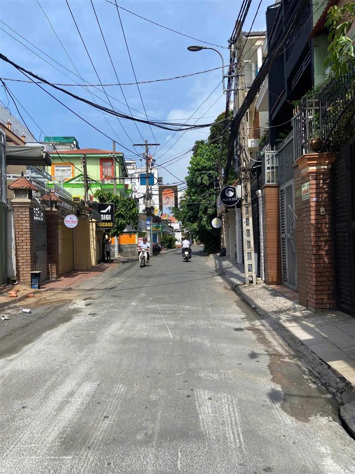 Tòa nhà 1 hầm 7 lầu trung tâm sư vạn hạnh, quận 10. dt 10.5x21. giá tốt nhất 68 tỷ tl