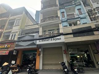 Hxh nguyễn hiền trung tâm quận 3. giá chỉ 11,5 tỷ. dt 5x11m. 3 lầu. giá 11.5 tỷ tl. 0931 456 ***