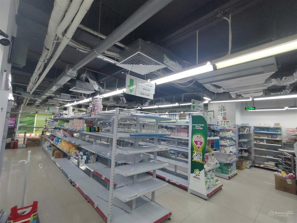 Cho thuê mbkd tầng 1 golden palace mễ trì 325m² | phù hợp siêu thị, nhà hàng chay | giá 130 triệu