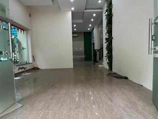 Cho thuê nhà nguyên căn 173m²x 4t góc 2 mặt tiền nguyễn cơ thạch mỹ đình  mt 10m  giá chỉ 45tr/th