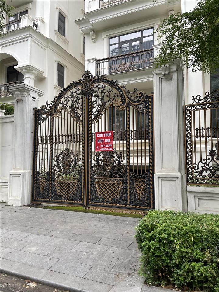 Cho thuê biệt thự thô lô góc lô góc the zei lê đức thọ mỹ đình, 295m2, mt 30m giá 100tr quá đẹp