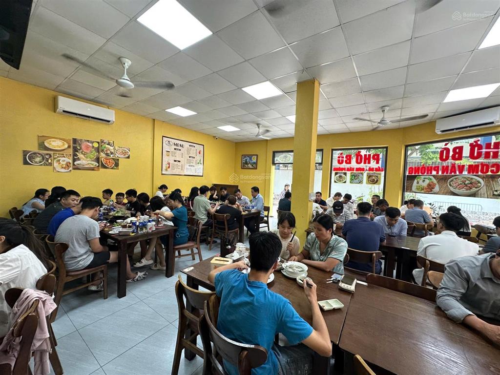 Cần sang nhượng mặt bằng hàng ăn lô góc lưu hữu phước mỹ đình dt 145m2 mt 30m giá 30tr
