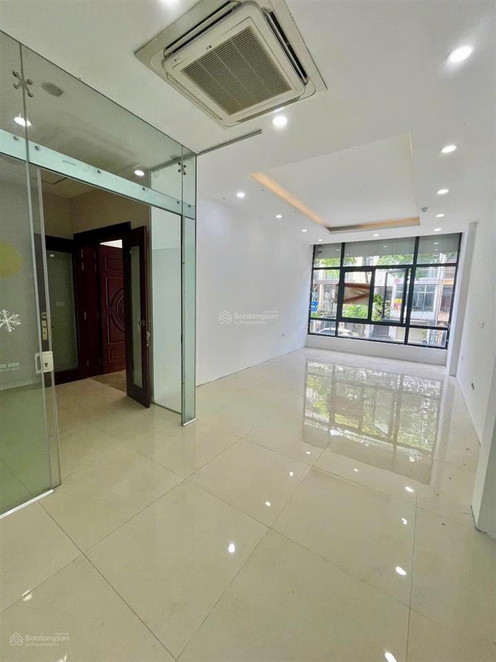 Cho thuê mbkd văn phòng tầng 2 hd mon hàm nghi mỹ đình dt 120m2 mt 6m siêu đẹp