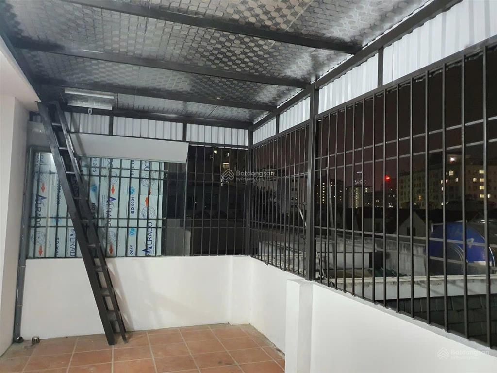 Cho thuê nguyên căn bt liền kề hàm nghi, mỹ đình dt 60m2 x 4 tầng đồ cơ bản thang máy giá 40tr