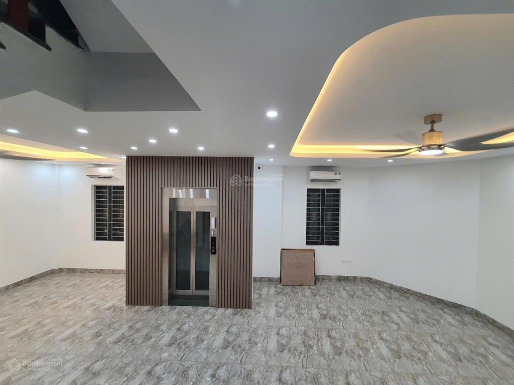 Cho thuê nguyên căn bt liền kề hàm nghi, mỹ đình dt 60m2 x 4 tầng đồ cơ bản thang máy giá 40tr